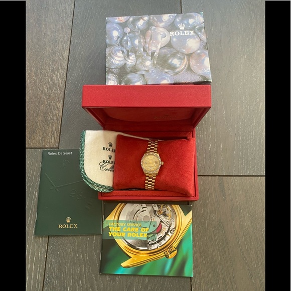Rolex Accessories - Vintage Rolex 18K yellow gold President Datejust Ladies Watch 26mm with diamonds